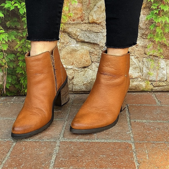 Steve Madden Shoes - STEVE MADDEN Pawel Tan Block Heel Ankle Boots, 8M